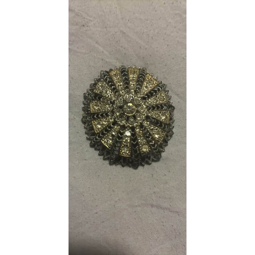 VINTAGE Rhinestone Sunburst BROOCH
Item#60